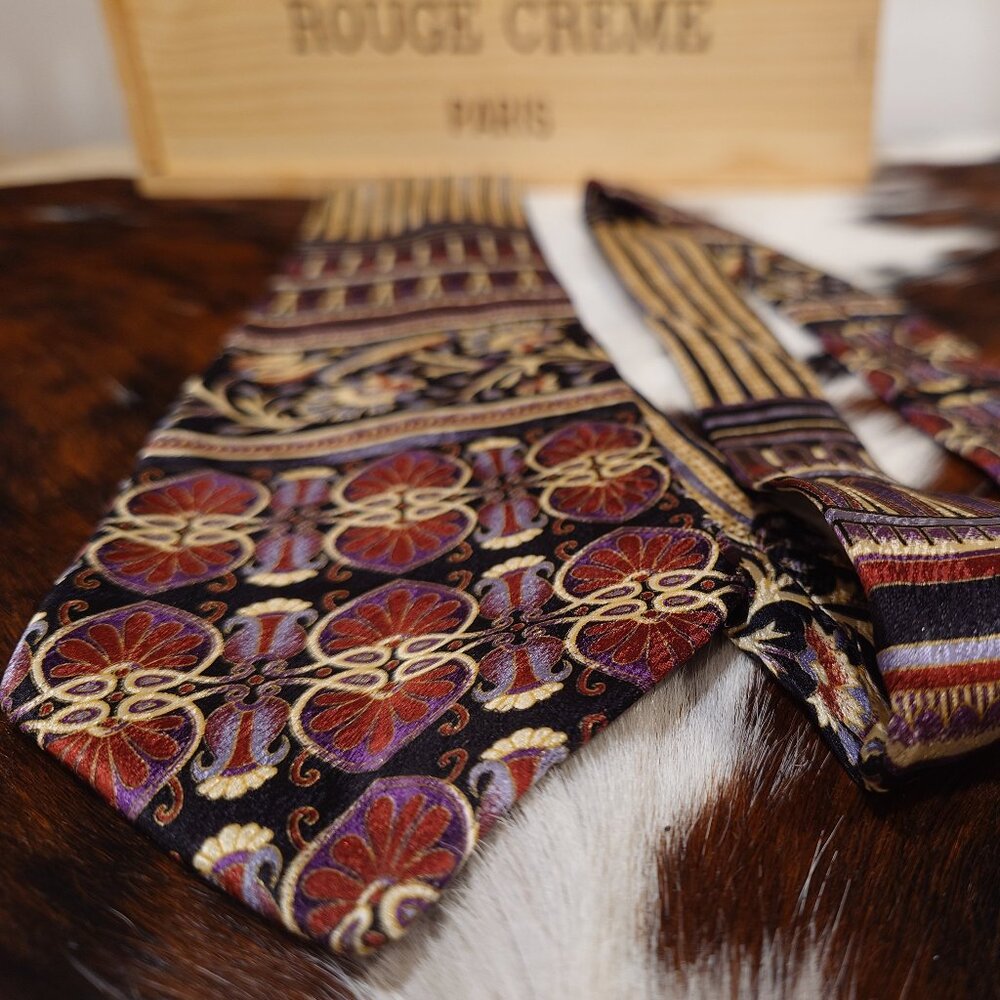 Collezion Bellagio Red, Black, Gold, Blue, Purple and Grey Paisley and Geometric